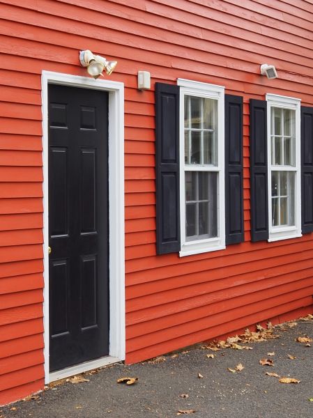 Cost of Red Vinyl Siding Installation in Parker