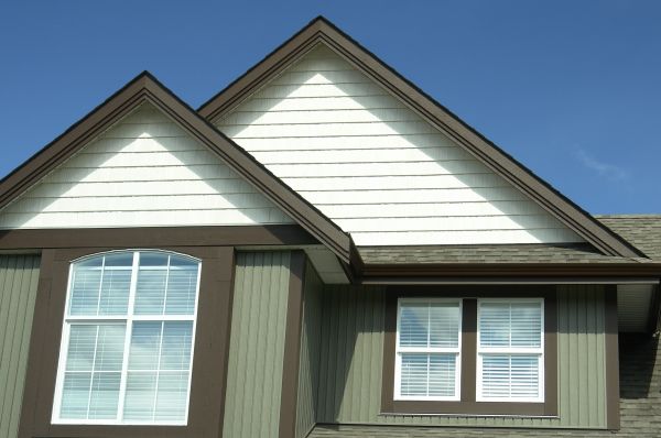 Cost of Vertical Vinyl Siding Repair in Parker